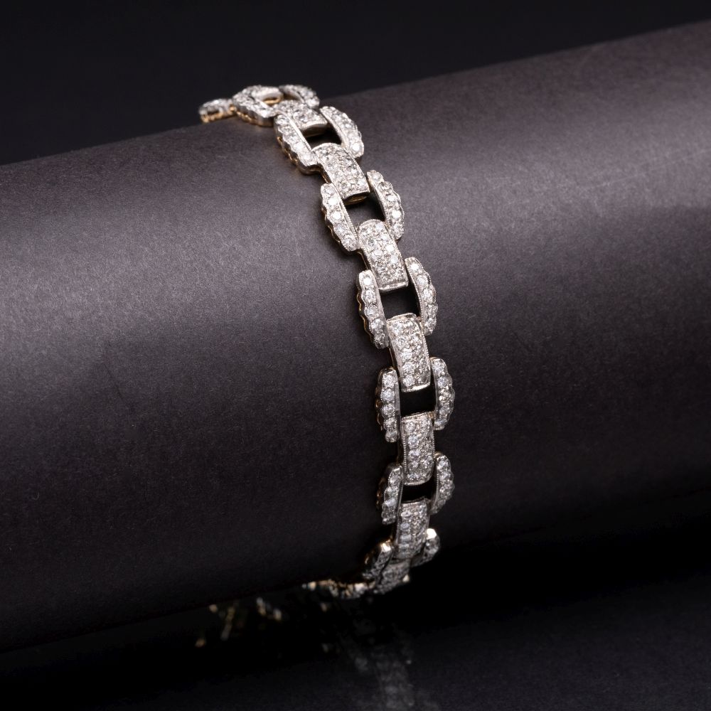 An Art-déco Diamond Bracelet An Art-déco Diamond Bracelet