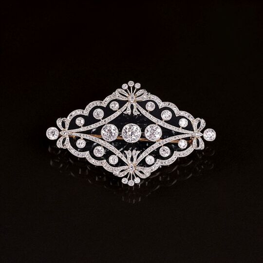A fine Art Nouveau Diamond Brooch