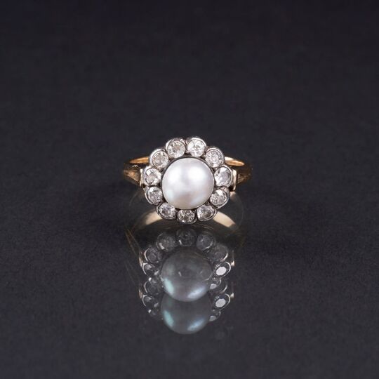 An antique Pearl Diamond Ring