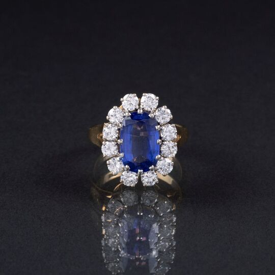 A Tanzanite Diamond Ring