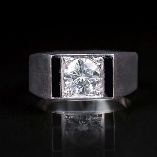 A Gentlemen's Solitaire Diamond Ring