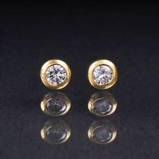 A Pair of Solitaire Diamond Earstuds