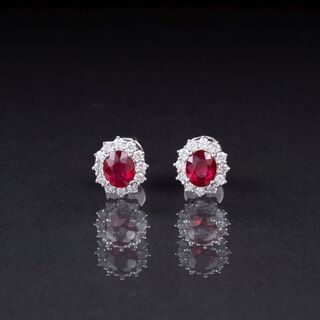 A Pair of small Ruby Diamond Earstuds