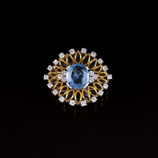 A Natural Sapphire Diamond Brooch