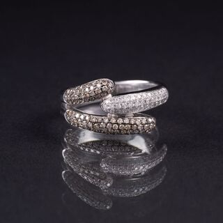 A two-coloured Diamond Ring