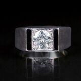 A Gentlemen's Solitaire Diamond Ring - image 1