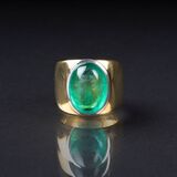 An Emerald Goldring - image 1