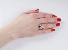 Moderner Smaragd-Brillant-Ring - Bild 2
