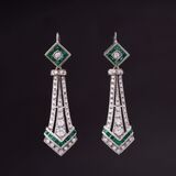 A Pair of Emerald Diamond Earpendants in Art-déco Style - image 1