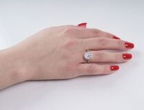 A rare River Diamond Ring - image 2