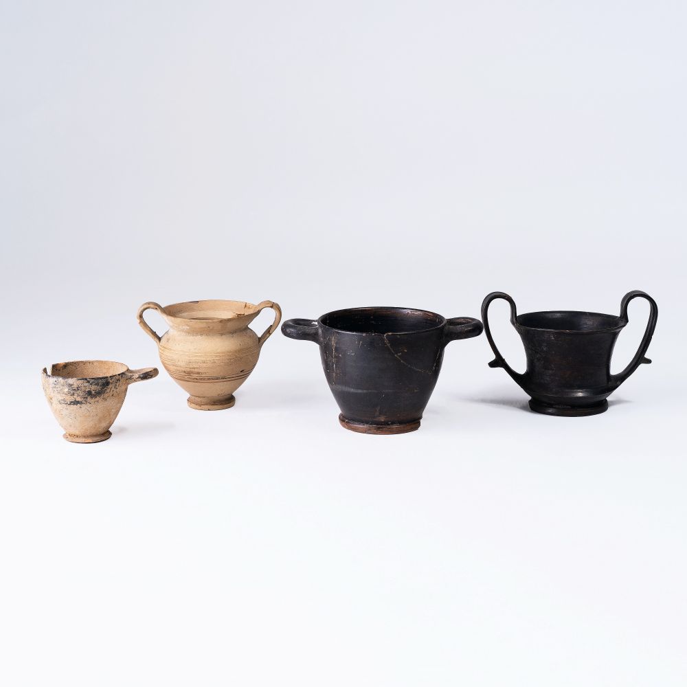 A Set of  Four Antique Vessels - image 2