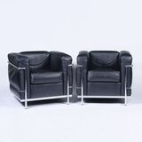 A Pair of lounge Chairs 'LC2' - image 1