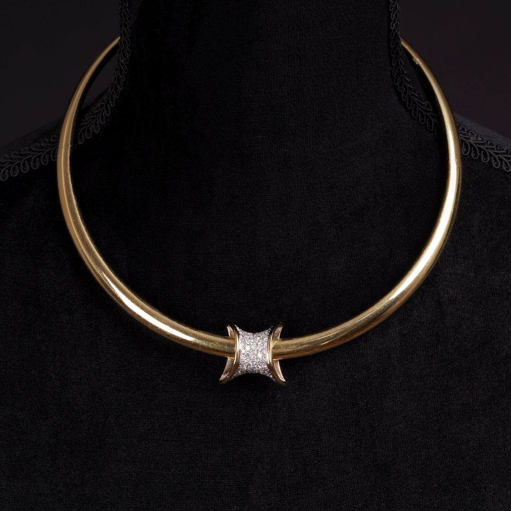 A Gold Necklace with Diamonds - image 2