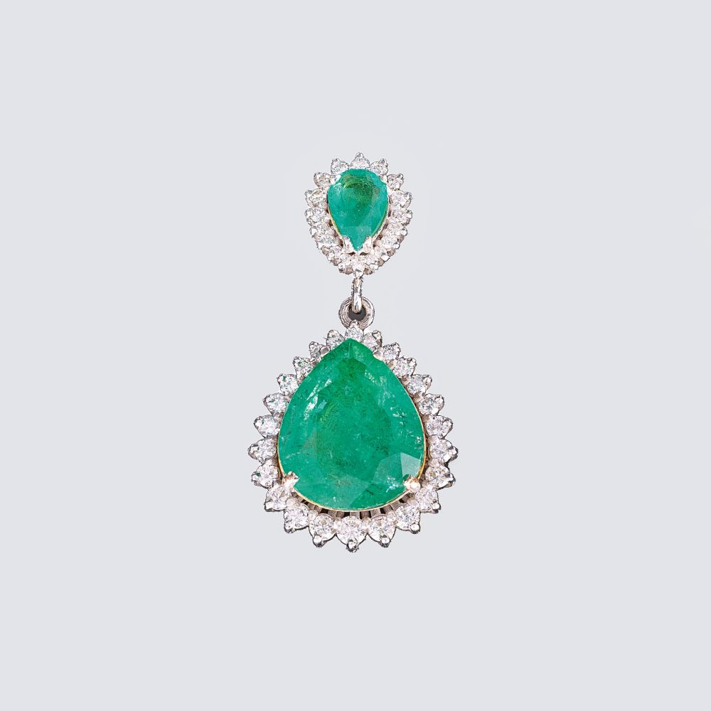 A highcarat Emerald Diamond Pendant