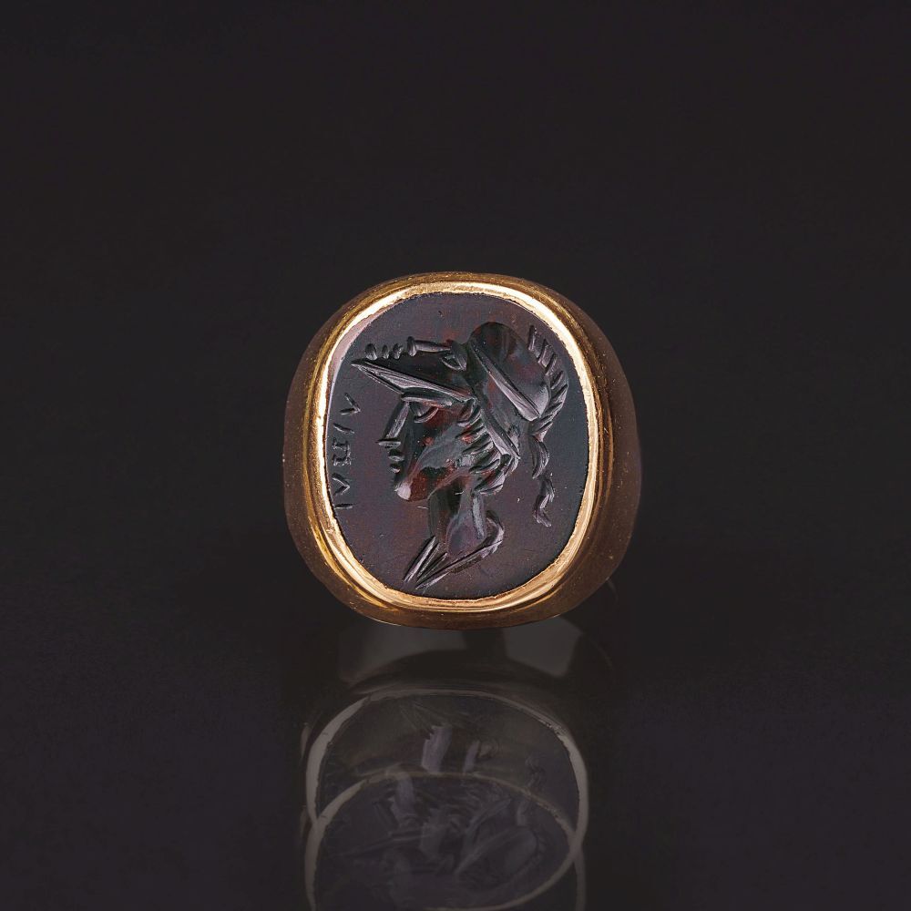 A Ring with classical Red Jasper Intaglio 'Hero' A Ring with classical Red Jasper Intaglio 'Hero'