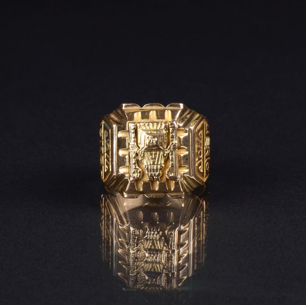 A Gentlemen's Gold Ring