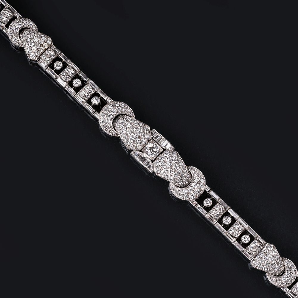 A higcarat Art-déco Diamond Bracelet A higcarat Art-déco Diamond Bracelet