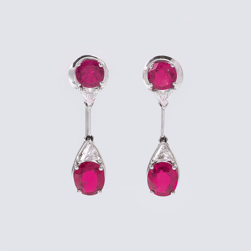 A Pair of Ruby-Sapphire Earpendants with River Diamonds
