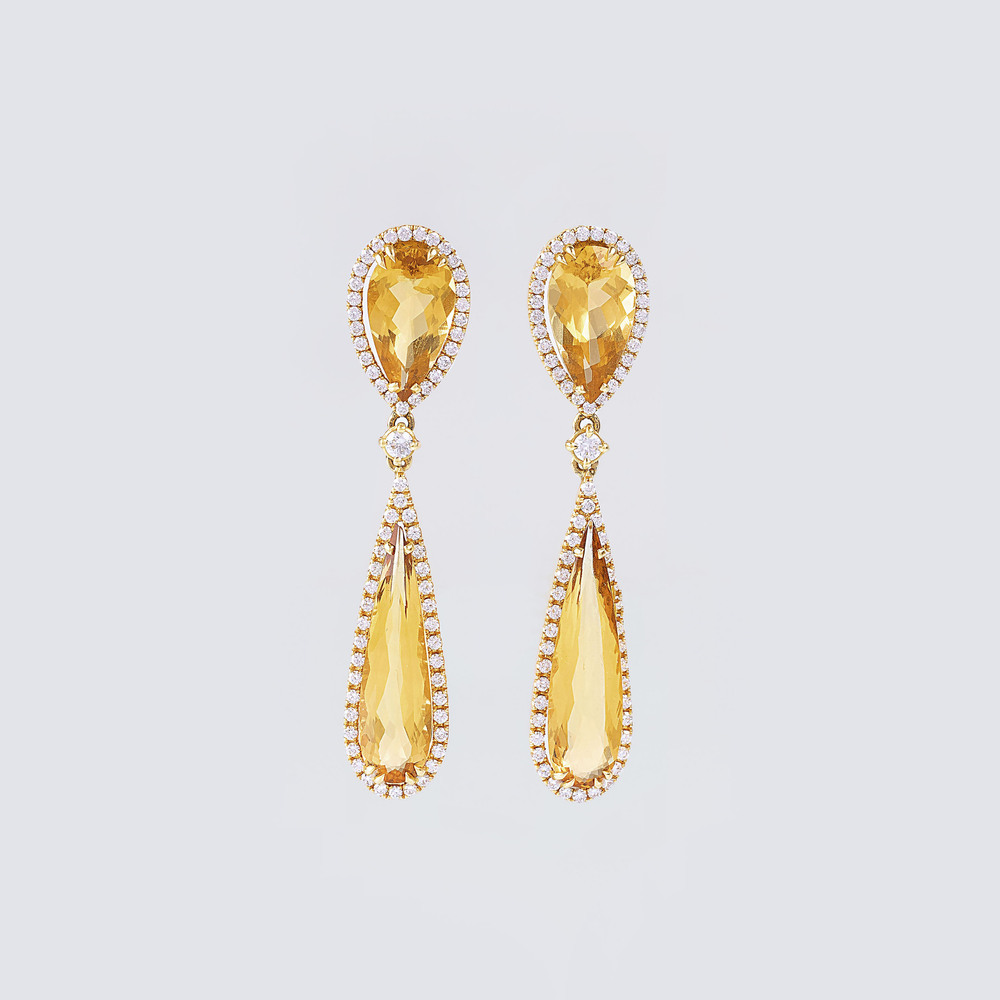 A Pair of Goldberyll Diamond Earpendants A Pair of Goldberyll Diamond Earpendants