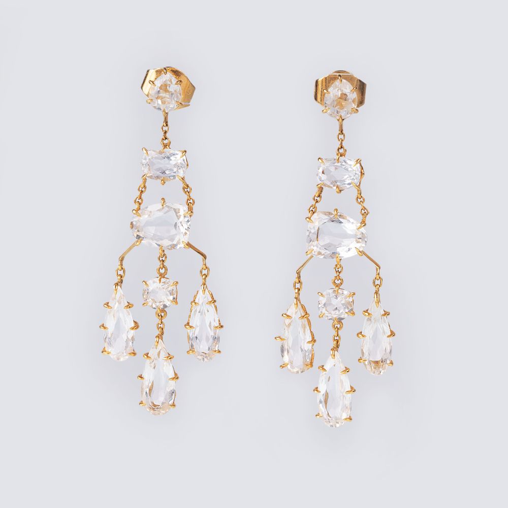 Juwelier H. Stern - A Pair of Chandelier Earpendants with Rock Crystal A Pair of Chandelier Earpendants with Rock Crystal