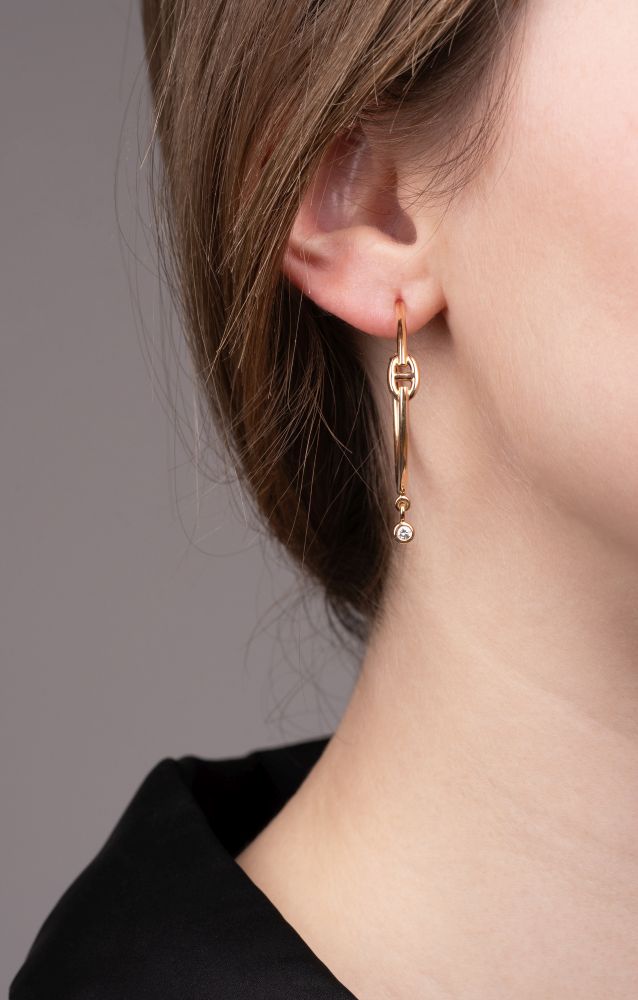 A Pair of Earrings with Solitaire Diamonds 'Chaîne d'Ancre Enchaînée' - image 2