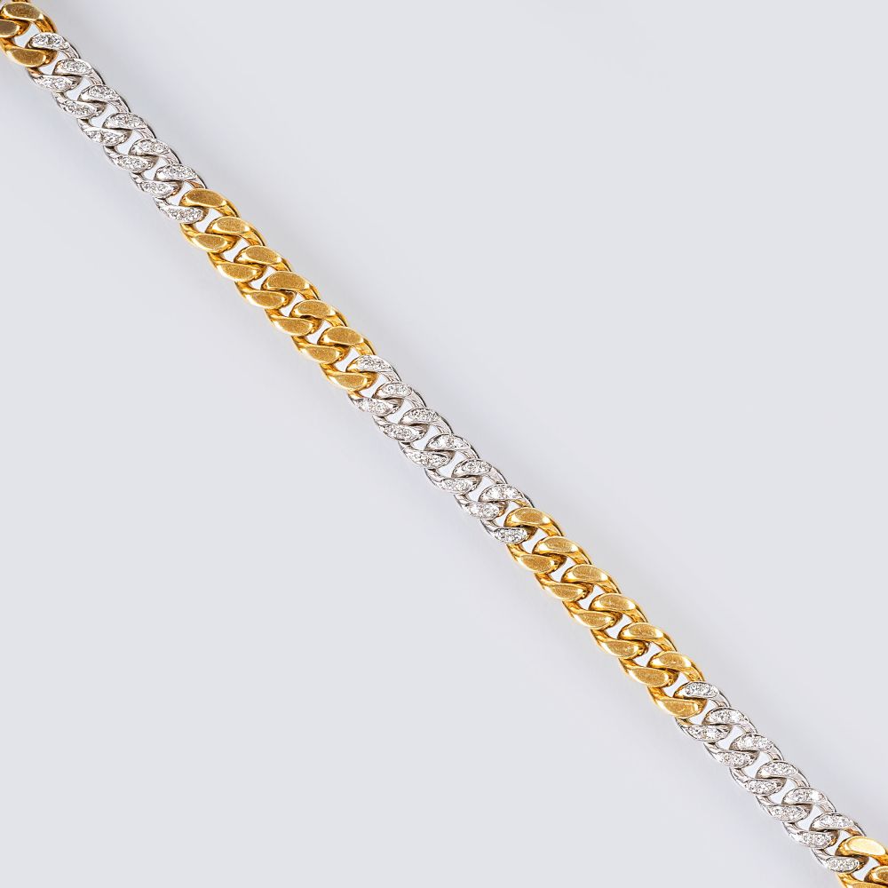 A Chain Bracelet with Diamonds