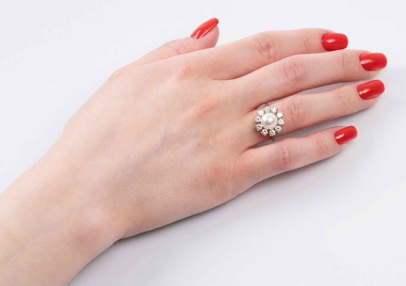A Pearl Diamond Ring - image 2
