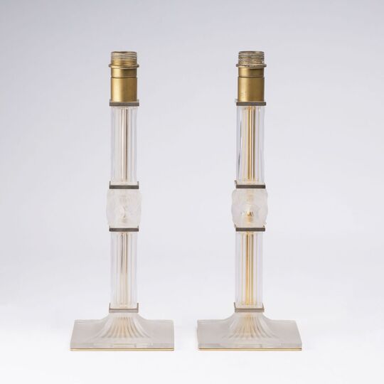 Pair of lamp feet 'Joséphine' with swan motif