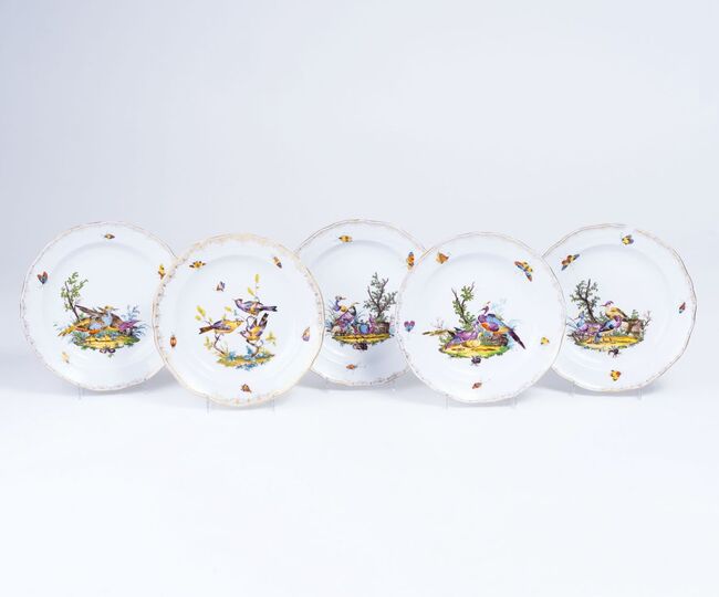 A Set of 5 Plates with Bird Painting