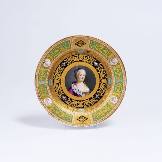 A Splendid Portrait Plate 'Marie Antoinette'