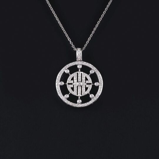 A modern Diamond Pendant on Necklace