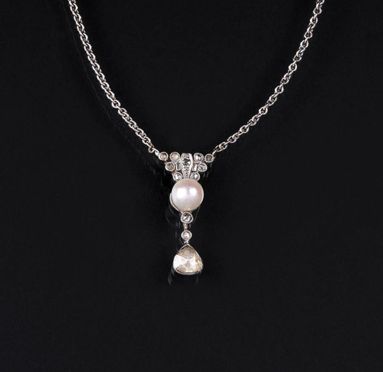 An Art Nouveau Diamond Pendant with Pearl