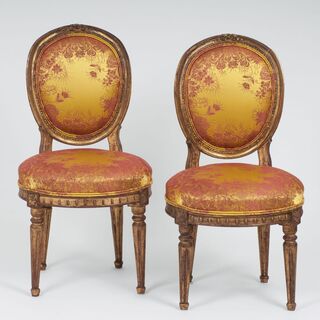 Paar eleganter Stühle im Louis Seize-Stil