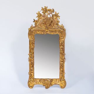 A Rococo-Mirror