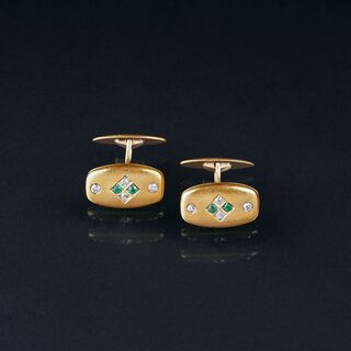- A Pair of Cuffllinks with Old Cut Diamonds and Emeralds A Pair of Cuffllinks with Old Cut Diamonds and Emeralds