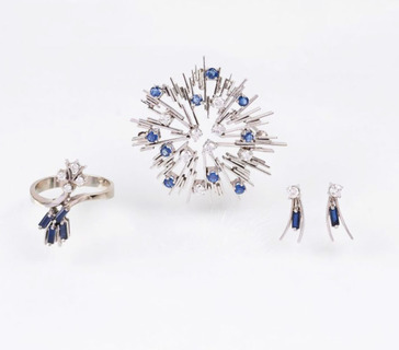 A Sapphire Diamond Jewellery Set: Brooch, Earstuds and Ring