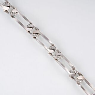 A Whitegold Bracelet with Diamonds