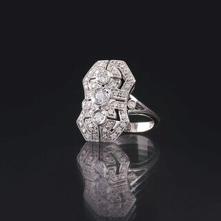 An Art-déco Diamond Ring