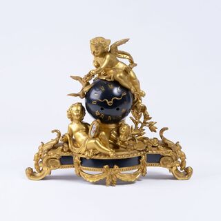 Raingo Frères - Napoleon III Pendule 'Amor krönt die Allegorie der Künste' Napoleon III Pendule 'Amor krönt die Allegorie der Künste'