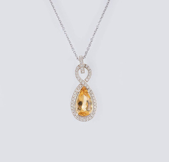 Goldberyll-Brillant-Anhänger an Kette