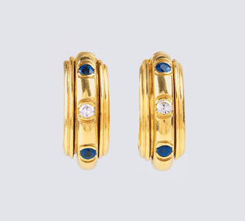 A Pair of Earrings with Diamonds and Sapphires 'Possession'