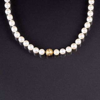 A lont Pearlnecklace