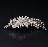A highcarat Belle Èpoque Diamond Flower Brooch - image 1