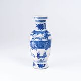 Vase mit Blau-weiß Dekor