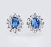 Paar hochkarätiger Ohrringe mit Natur-Saphiren und Diamanten - Bild 1