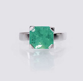 A colourful Emerald Ring - image 1