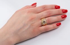A Gold Ring 'Elephant Happy Diamond' - image 2