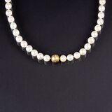 A lont Pearlnecklace - image 1