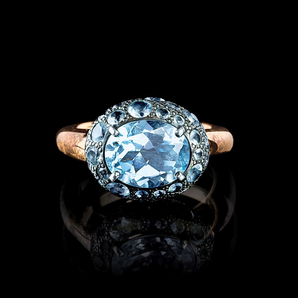 A Topaz Ring 'Tabou'