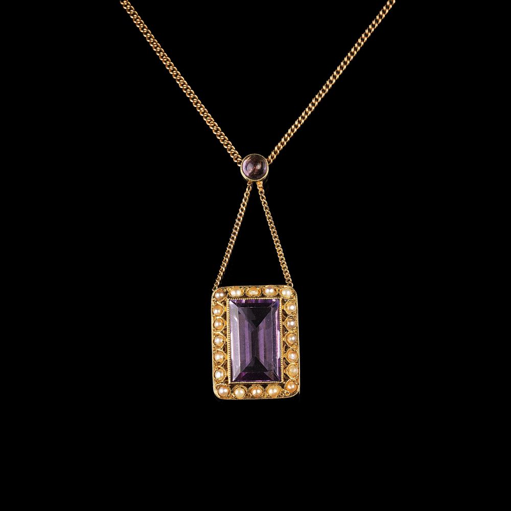 An Art Nouveu Amethyst Pendant